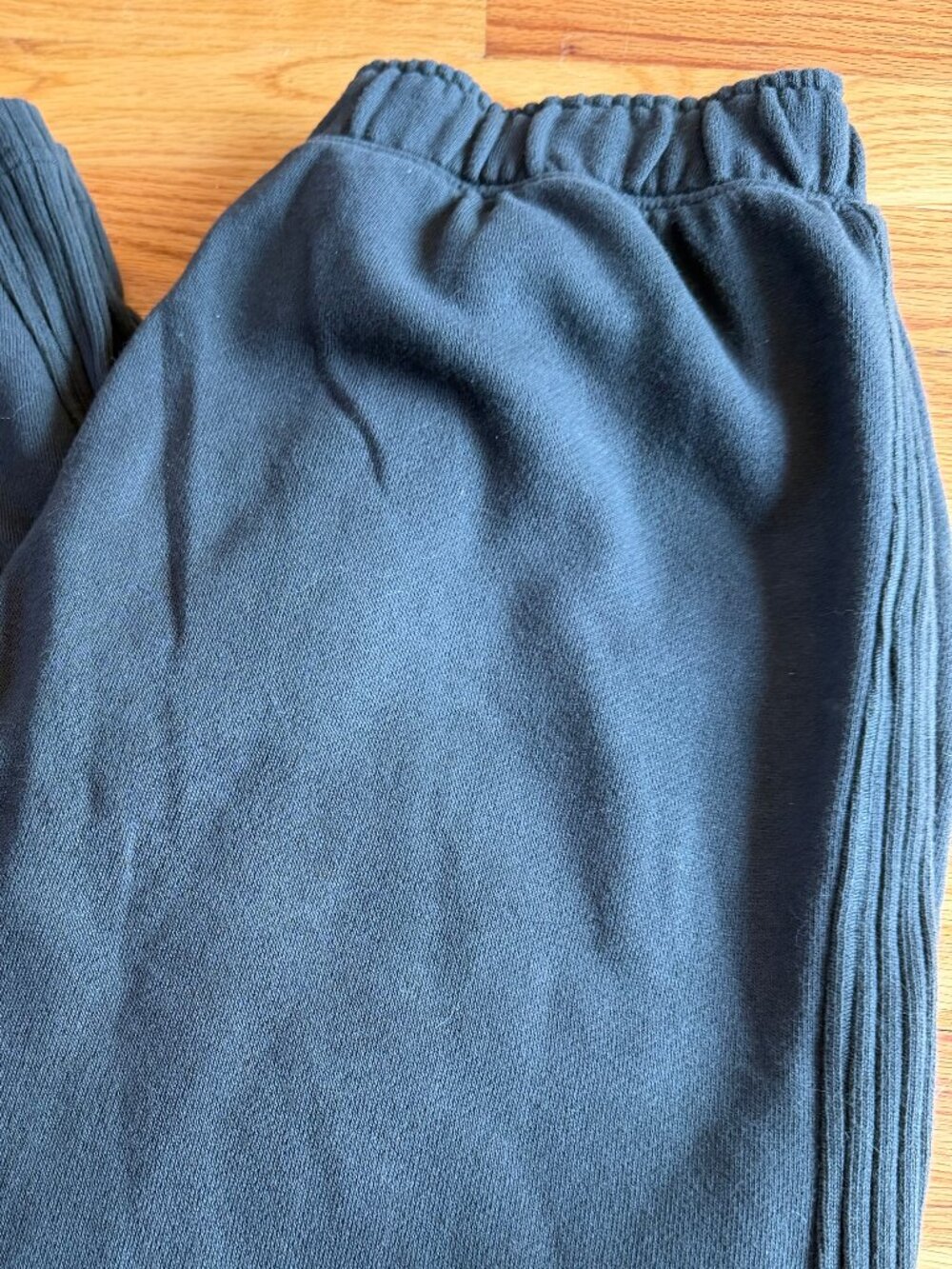 Aerie size M gray joggers